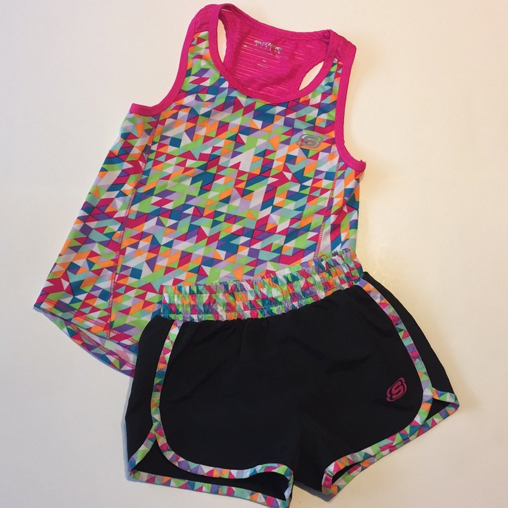 Youth Skechers Outfit